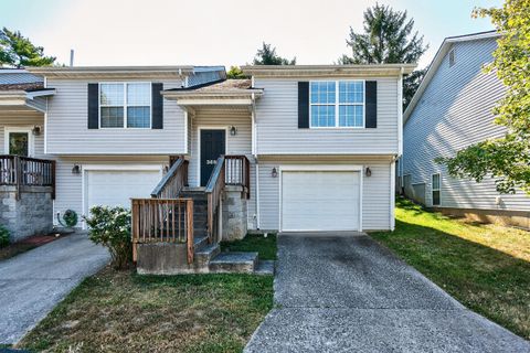 Photo of 3663 Leisure Creek Court, Lexington, KY 40517 (MLS # 25500136)
