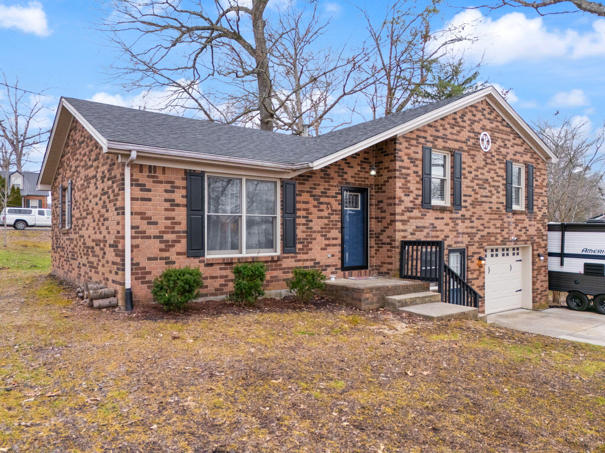 Stanton, Kentucky 40380, United States, 3 Bedrooms Bedrooms, ,2 BathroomsBathrooms,Residential,Active,5615