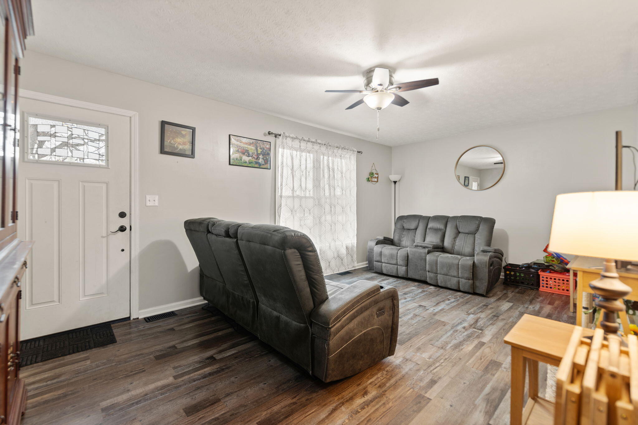 Stanton, Kentucky 40380, United States, 3 Bedrooms Bedrooms, ,2 BathroomsBathrooms,Residential,Active,5615