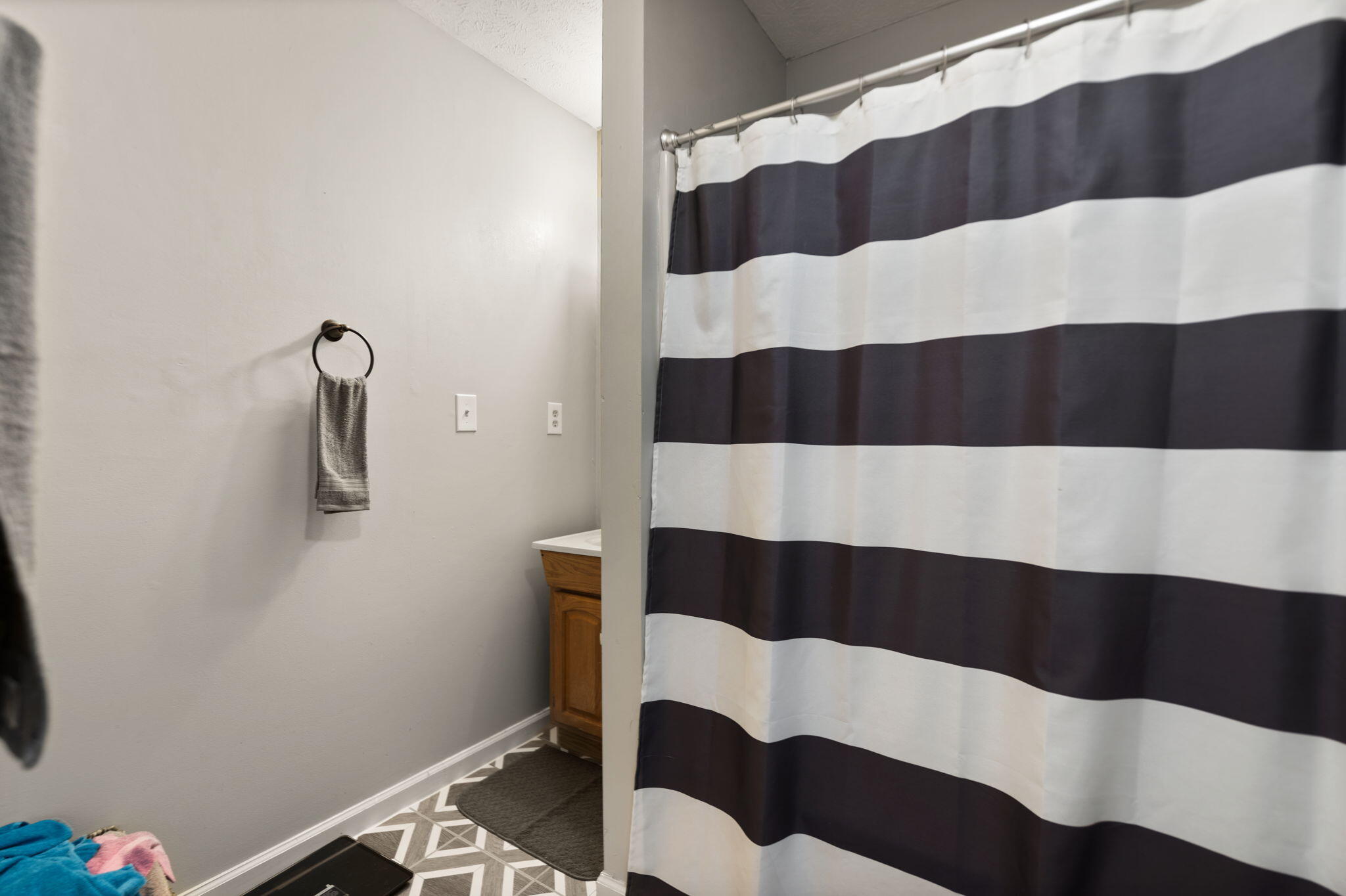 Stanton, Kentucky 40380, United States, 3 Bedrooms Bedrooms, ,2 BathroomsBathrooms,Residential,Active,5615