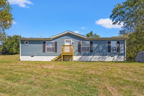 Photo of 943 Sims Pike, Georgetown, KY 40324 (MLS # 25502767)