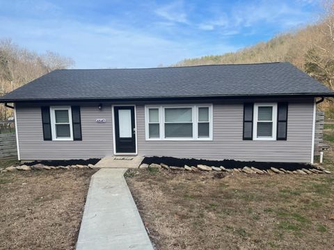 Photo of 4640 Bald Knob Road, Frankfort, KY 40601 (MLS # 25507289)