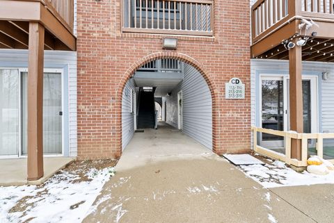 Photo of 205 Simpson Avenue 113 #113, Lexington, KY 40504 (MLS # 25507256)