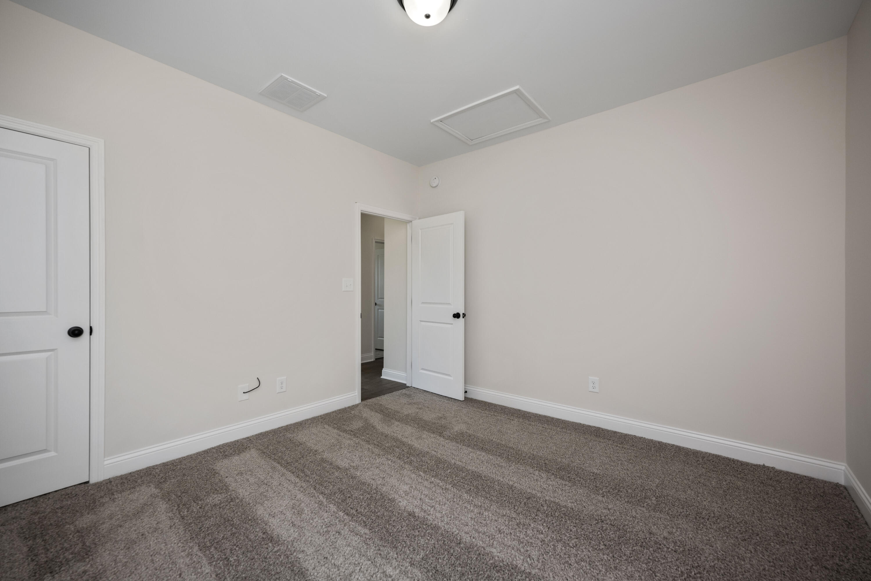 Richmond, Kentucky 40475, United States, 3 Bedrooms Bedrooms, ,2 BathroomsBathrooms,Residential,Active,50999