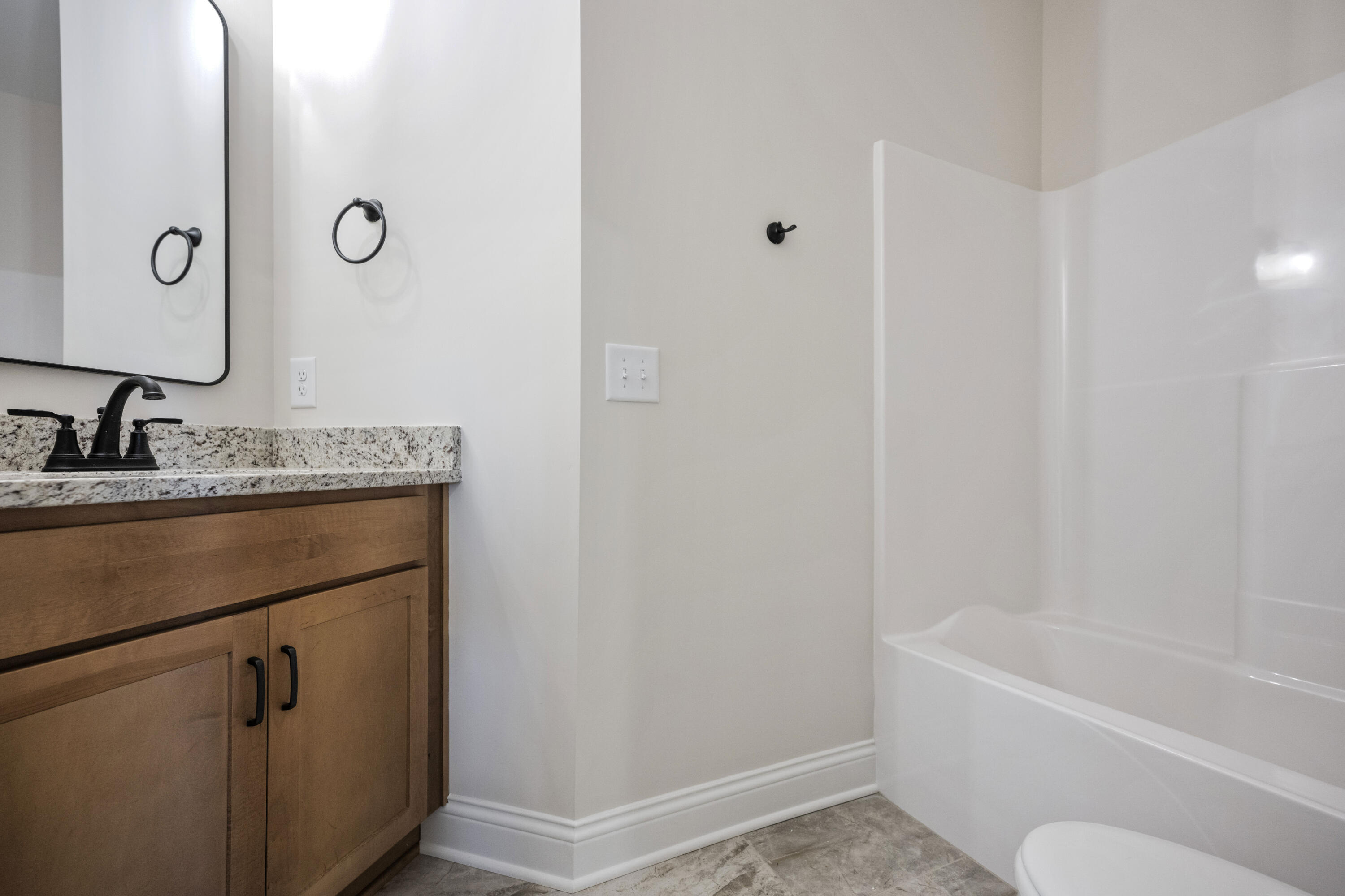 Richmond, Kentucky 40475, United States, 3 Bedrooms Bedrooms, ,2 BathroomsBathrooms,Residential,Active,50999