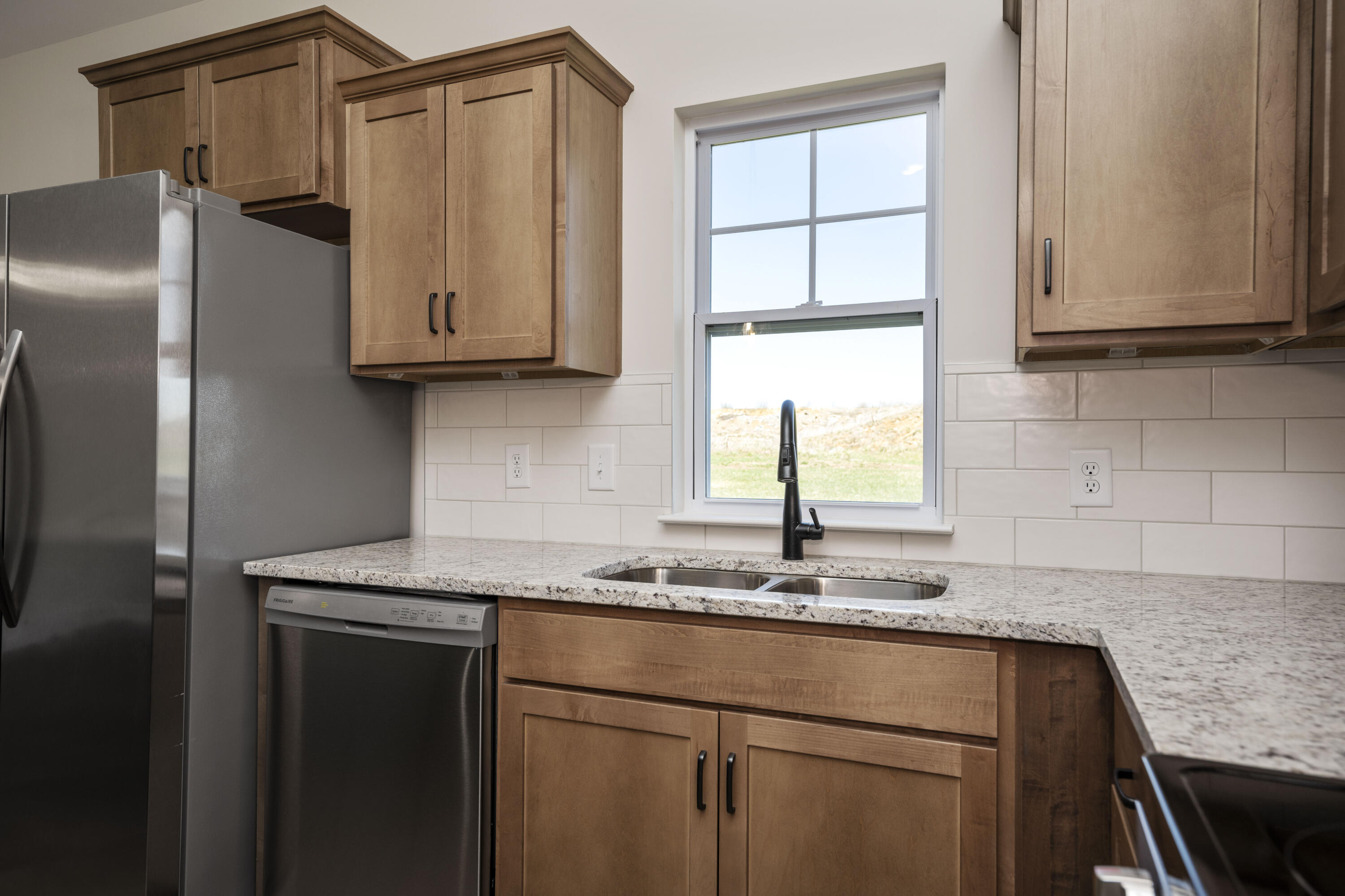 Richmond, Kentucky 40475, United States, 3 Bedrooms Bedrooms, ,2 BathroomsBathrooms,Residential,Active,50999