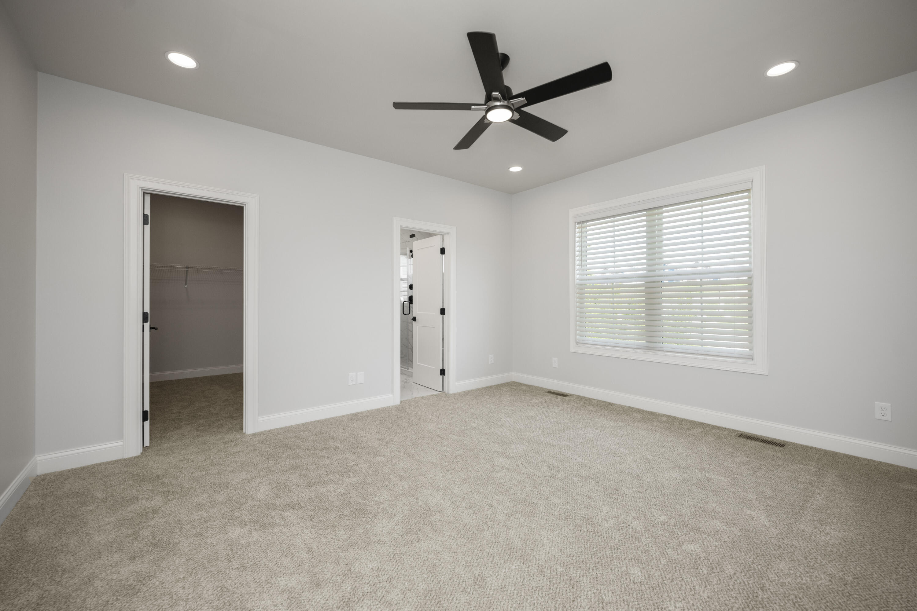 Richmond, Kentucky 40475, United States, 3 Bedrooms Bedrooms, ,2 BathroomsBathrooms,Residential,Active,49283