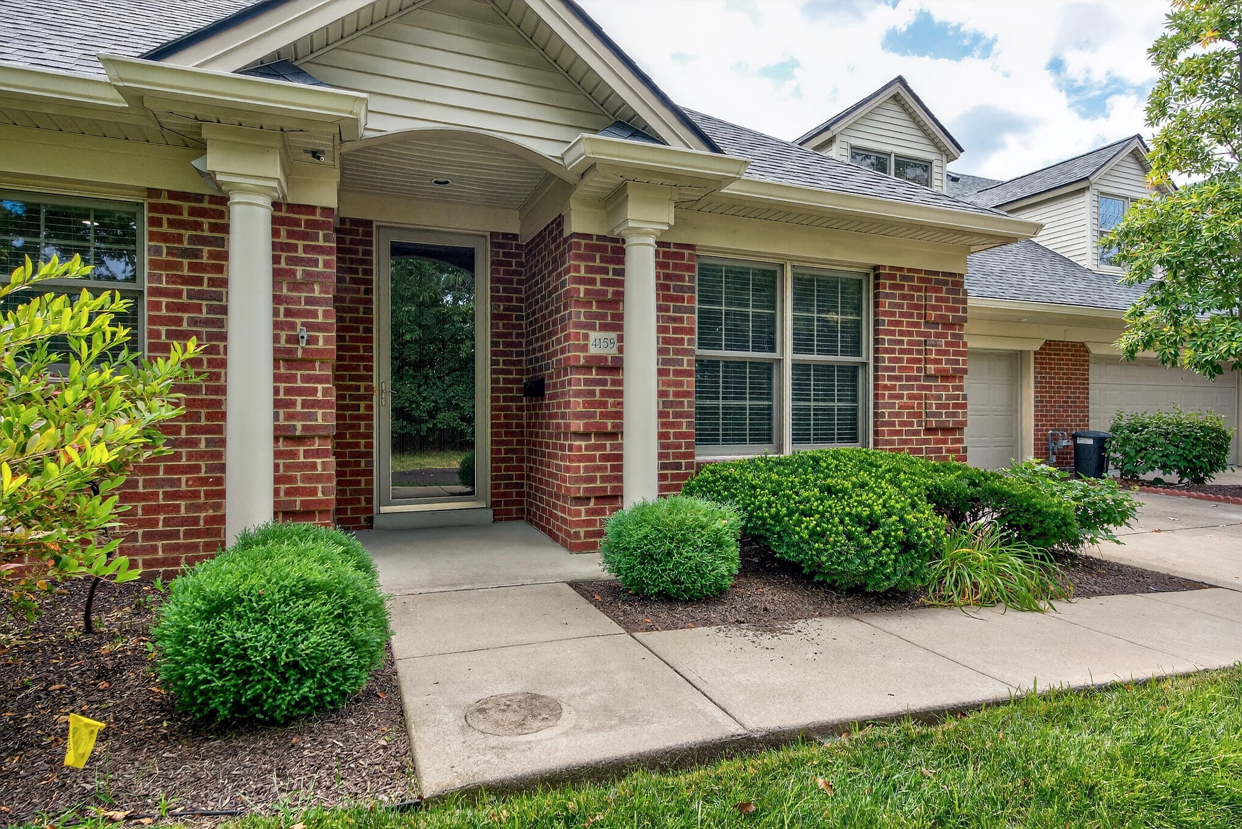 Lexington, Kentucky 40509, United States, 4 Bedrooms Bedrooms, ,3 BathroomsBathrooms,Residential,Active,202650