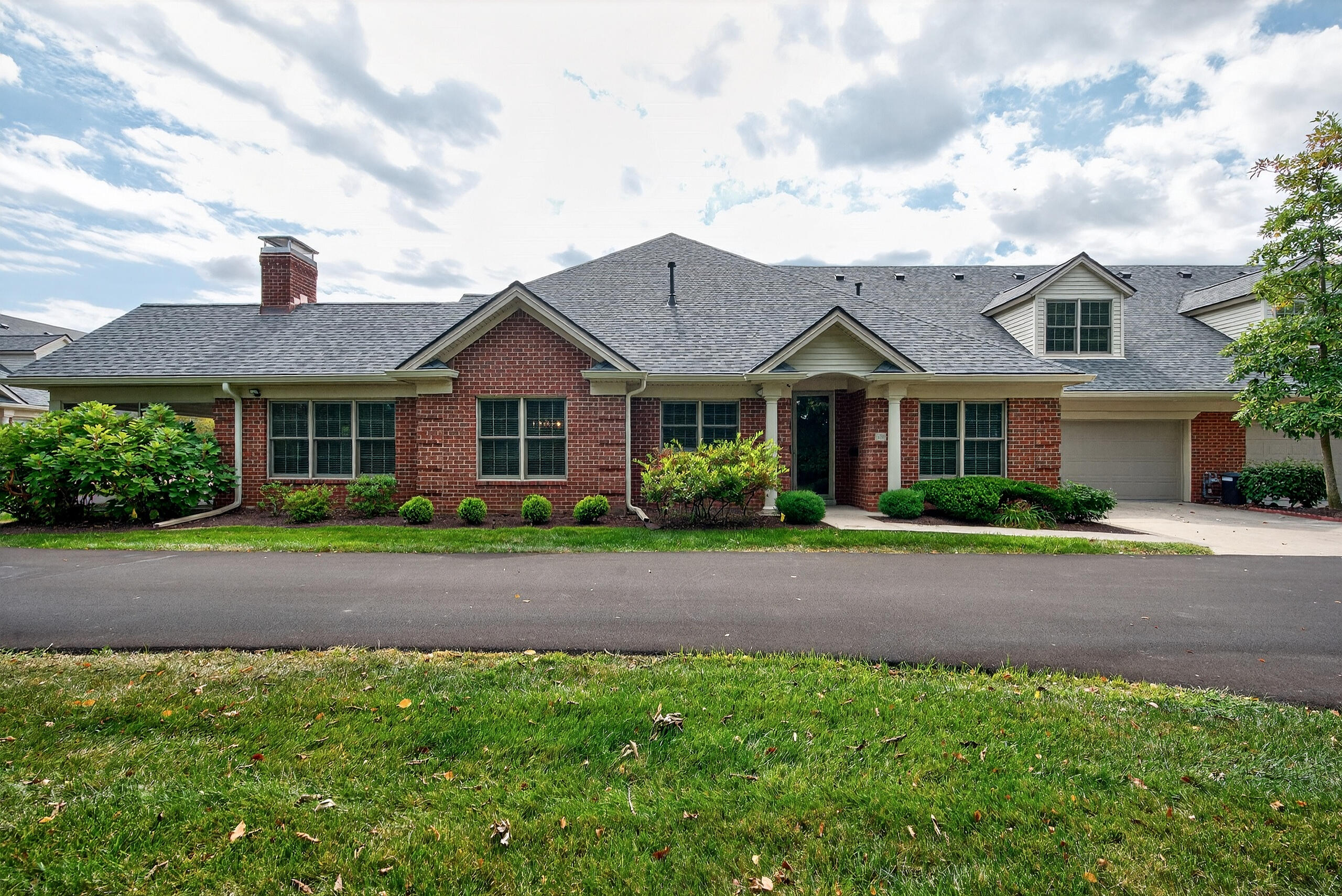 Lexington, Kentucky 40509, United States, 4 Bedrooms Bedrooms, ,3 BathroomsBathrooms,Residential,Active,202650