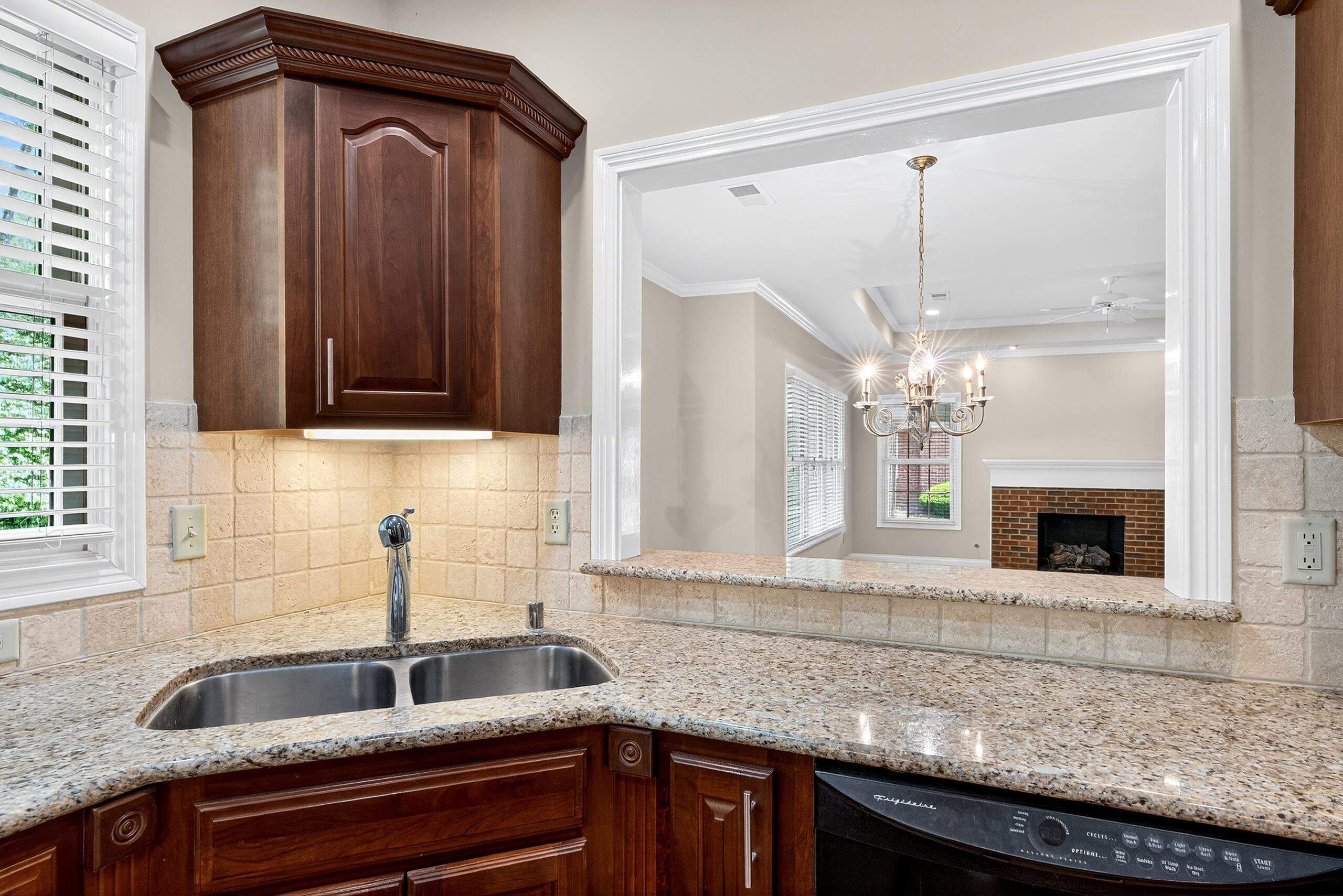 Lexington, Kentucky 40509, United States, 4 Bedrooms Bedrooms, ,3 BathroomsBathrooms,Residential,Active,202650