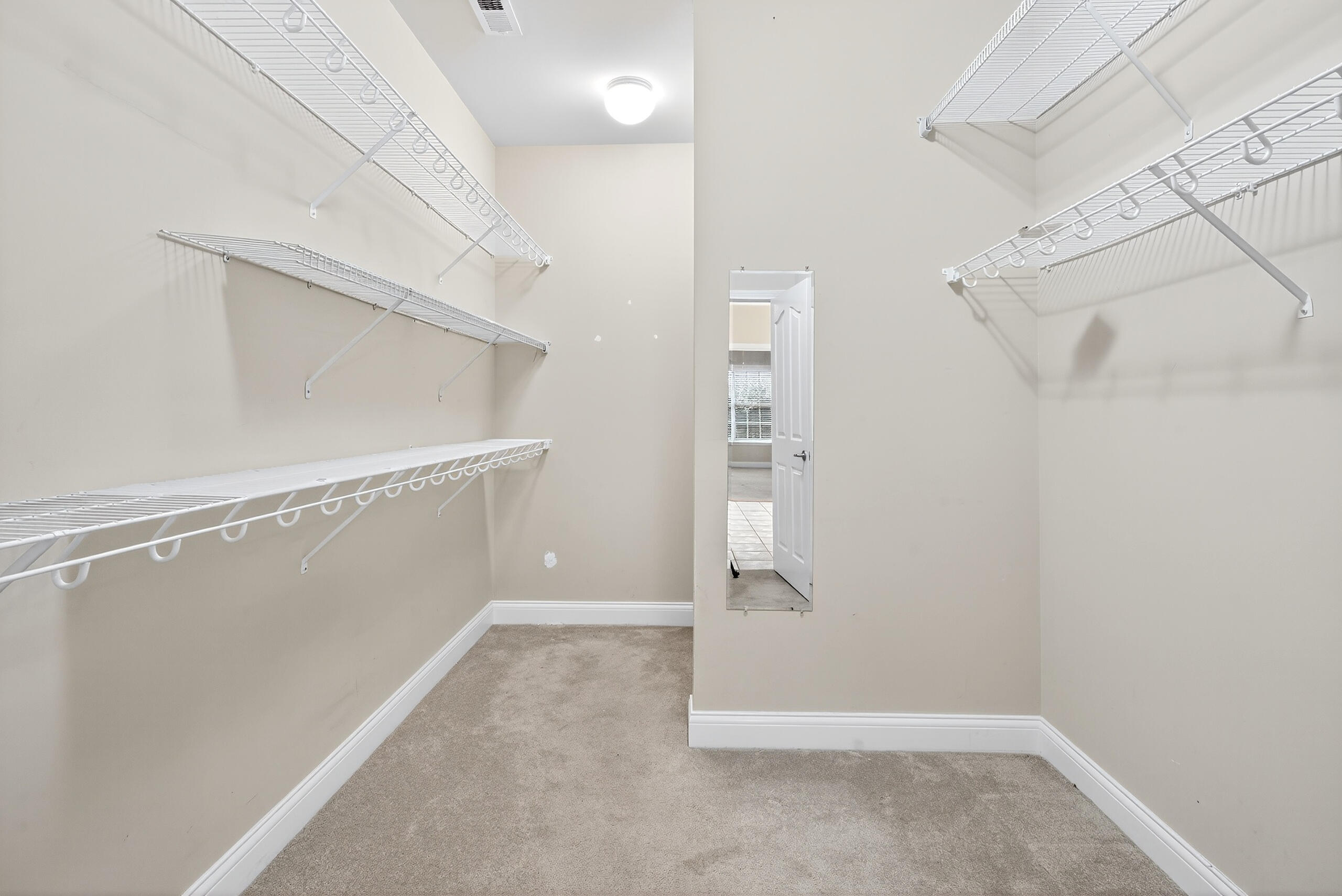 Lexington, Kentucky 40509, United States, 4 Bedrooms Bedrooms, ,3 BathroomsBathrooms,Residential,Active,202650