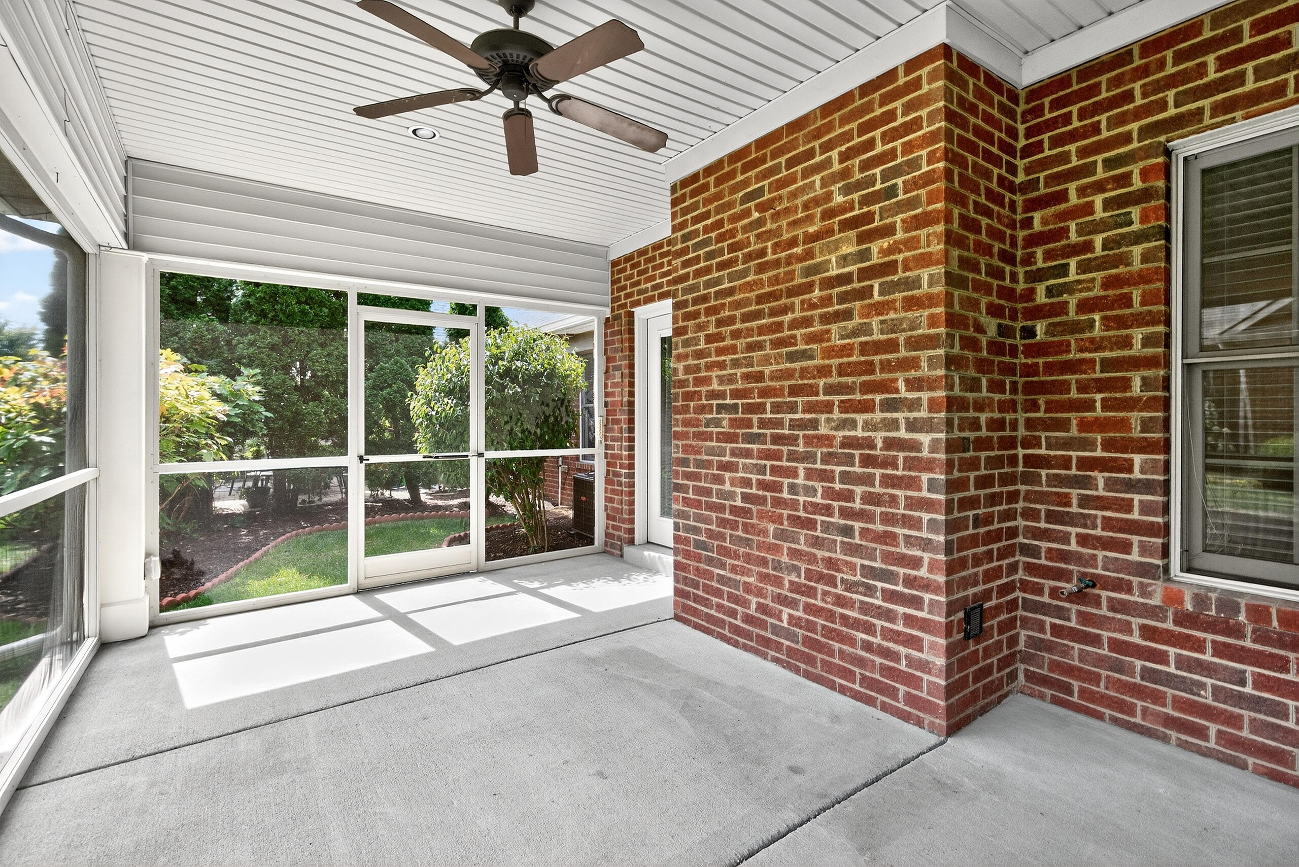 Lexington, Kentucky 40509, United States, 4 Bedrooms Bedrooms, ,3 BathroomsBathrooms,Residential,Active,202650