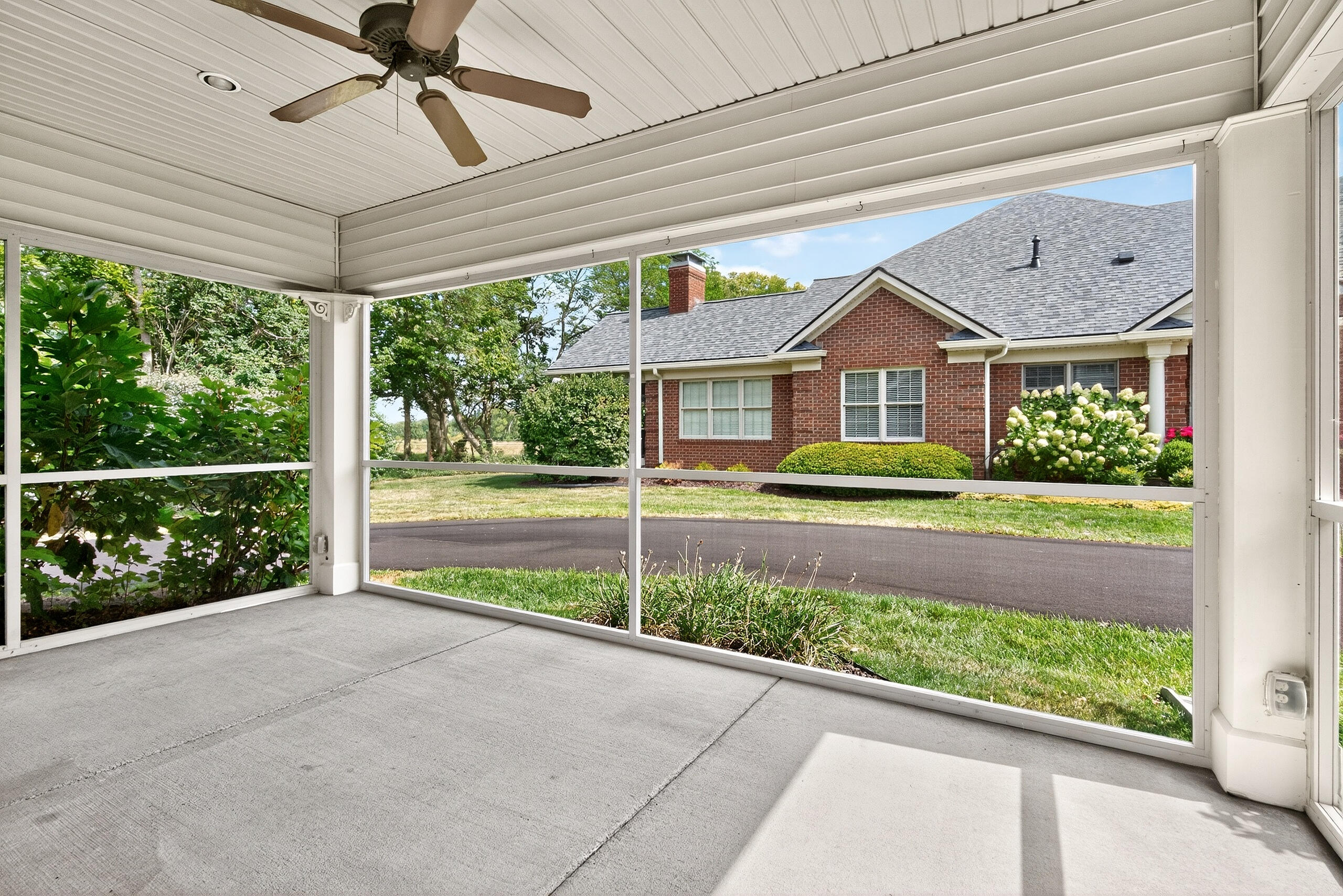 Lexington, Kentucky 40509, United States, 4 Bedrooms Bedrooms, ,3 BathroomsBathrooms,Residential,Active,202650