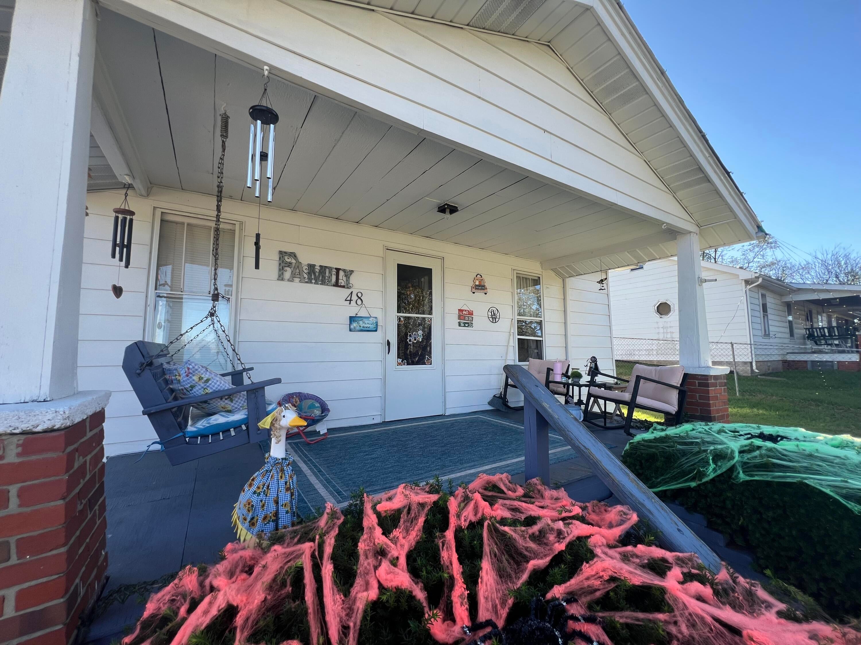 48 Frank Avenue