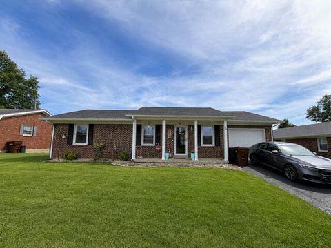 Property photo of 106 Pin Oak Drive, Lancaster, KY 40444
