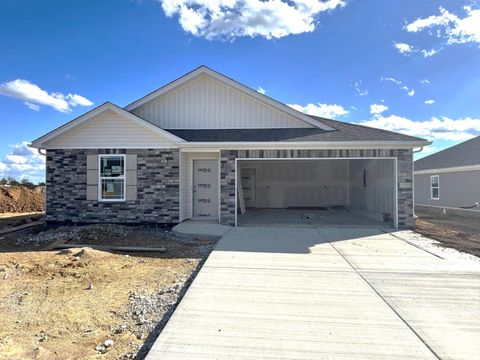 Photo of 1040 Carriage Place Drive, Richmond, KY 40475 (MLS # 25501329)