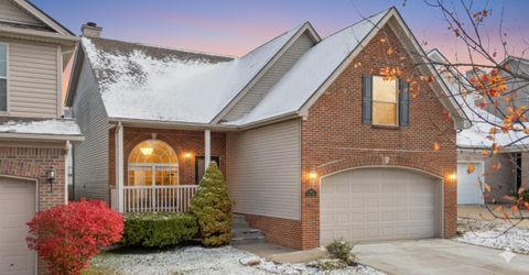 Photo of 3713 Wargrave Walk, Lexington, KY 40509 (MLS # 25506051)