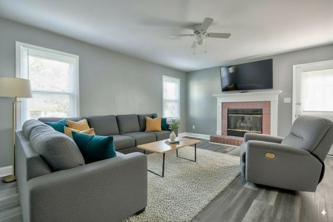 Photo of 1709 Oak Place Court, Lexington, KY 40515 (MLS # 25500317)