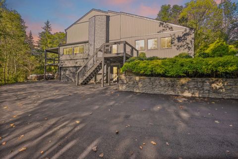 Photo of 4590 Simpson Lane, Richmond, KY 40475 (MLS # 25502611)