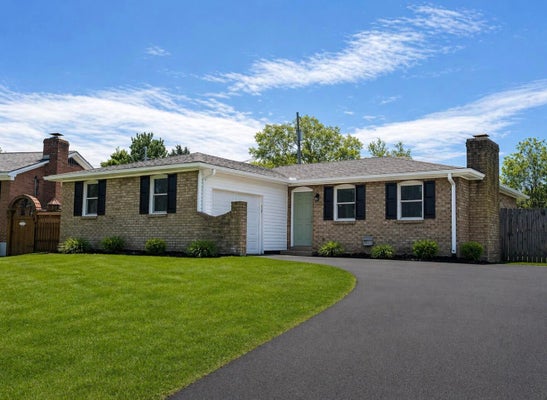 1352 CANONERO DR, LEXINGTON, KY 40517 - Image 8a08ec0ad895faa7bdfbee8287d5d489/2261451792