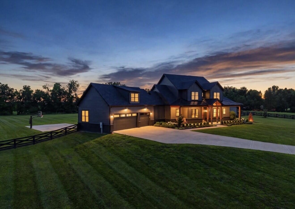 Photo of 5039 Combs Ferry Road, Winchester, KY 40391 (MLS # 26020418)