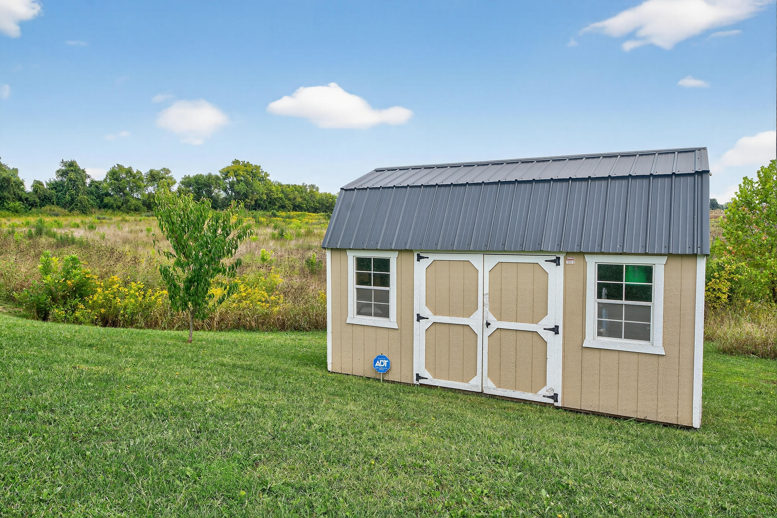 Berea, Kentucky 40403, United States, 3 Bedrooms Bedrooms, ,2 BathroomsBathrooms,Residential,Active,219352