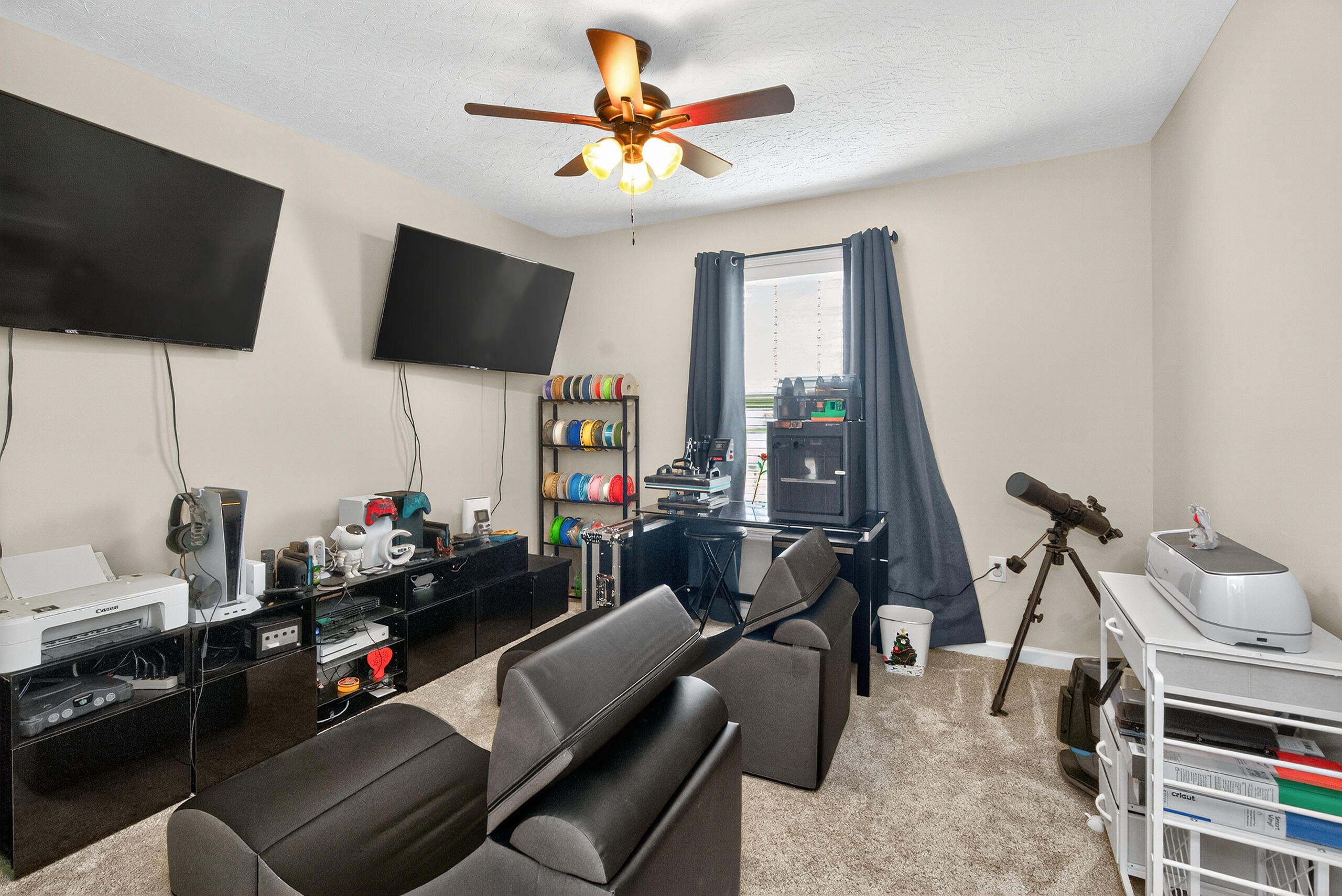 Berea, Kentucky 40403, United States, 3 Bedrooms Bedrooms, ,2 BathroomsBathrooms,Residential,Active,219352