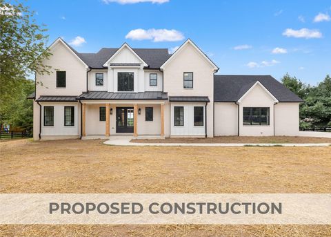 Photo of 526 Polo Run Lane, Versailles, KY 40383 (MLS # 26000141)