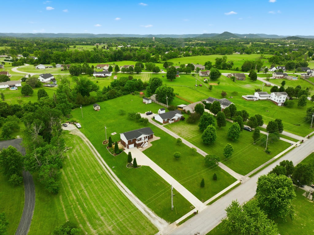 Photo of 1220 Kenzie Court, Berea, KY 40403 (MLS # 26025745)
