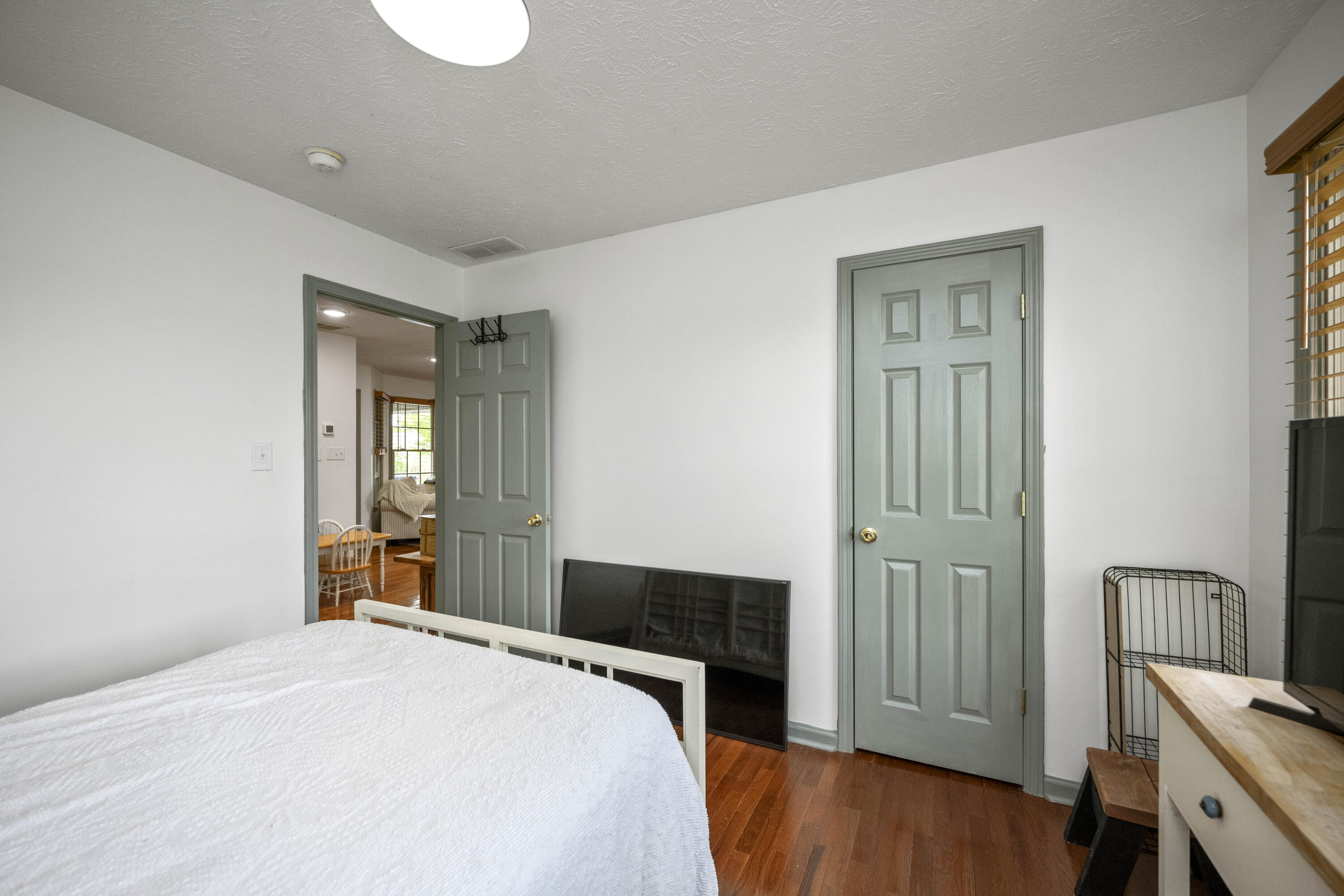 Berea, Kentucky 40403, United States, 3 Bedrooms Bedrooms, ,2 BathroomsBathrooms,Residential,Pending,126069