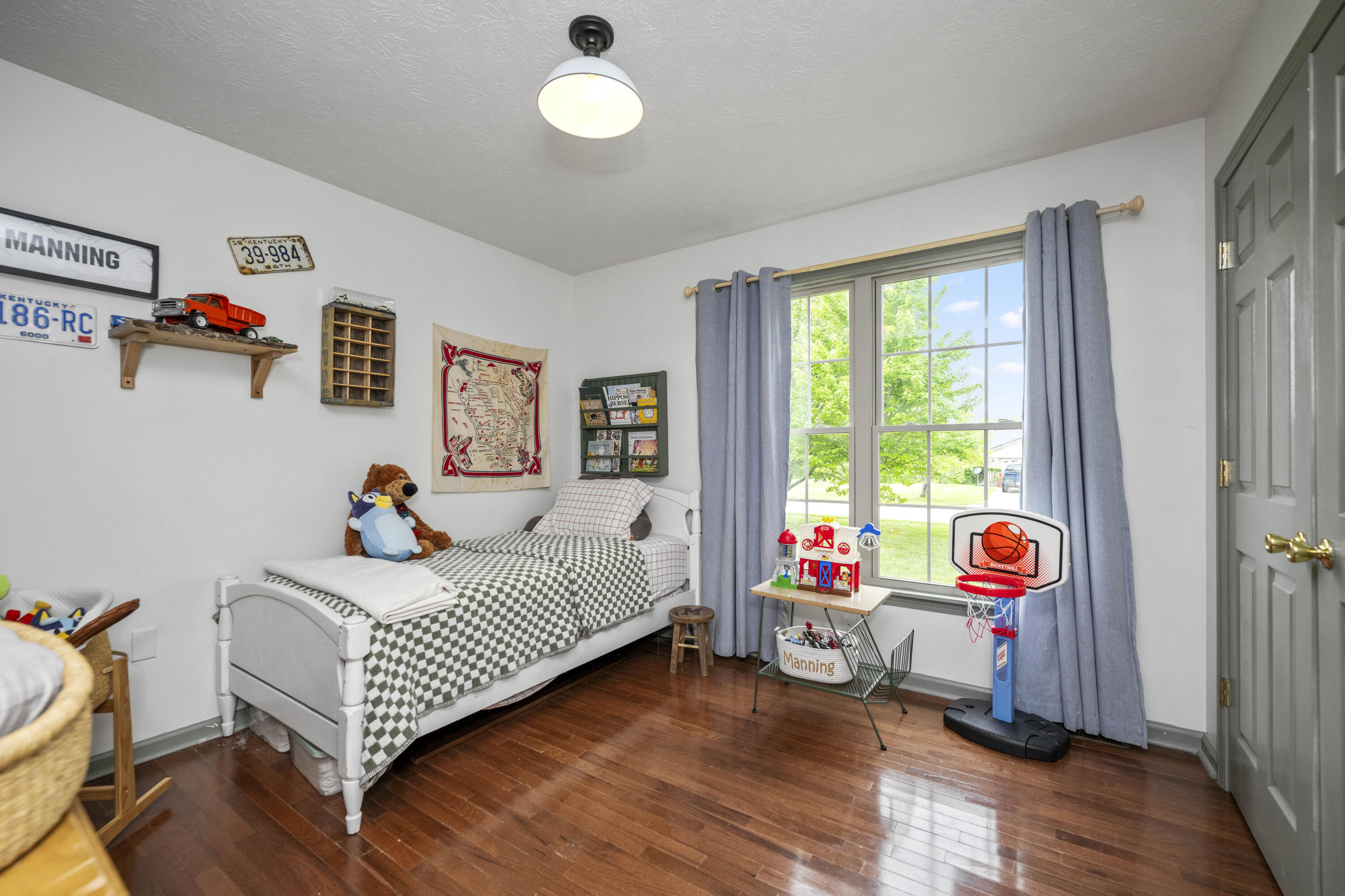 Berea, Kentucky 40403, United States, 3 Bedrooms Bedrooms, ,2 BathroomsBathrooms,Residential,Pending,126069