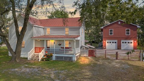 Photo of 2613 Pine Grove Road, Paris, KY 40361 (MLS # 25502739)
