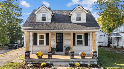 Photo of 100 McDonald Street, Nicholasville, KY 40356 (MLS # 25502669)