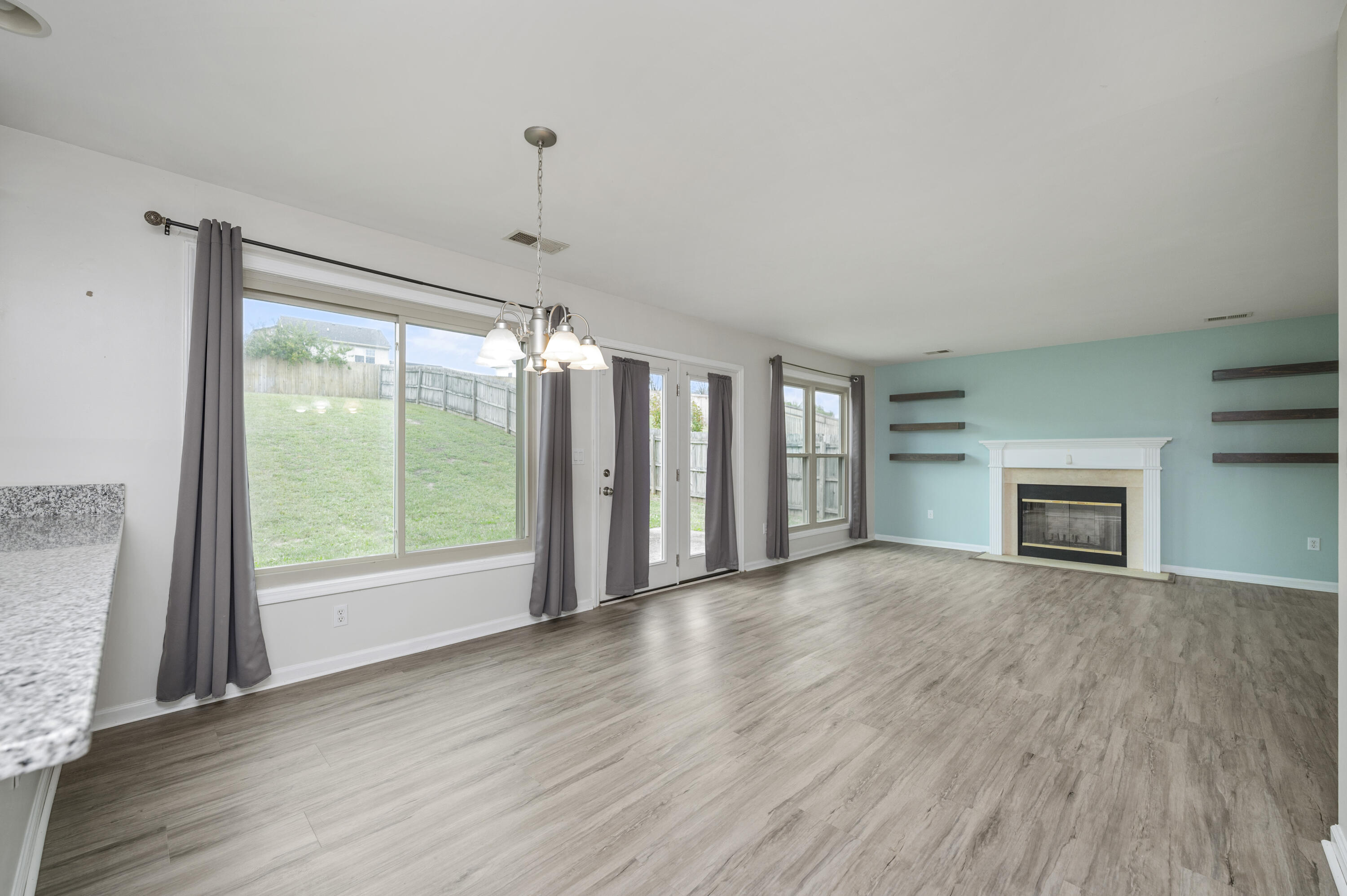 Richmond, Kentucky 40475, United States, 4 Bedrooms Bedrooms, ,3 BathroomsBathrooms,Residential,Active,217951