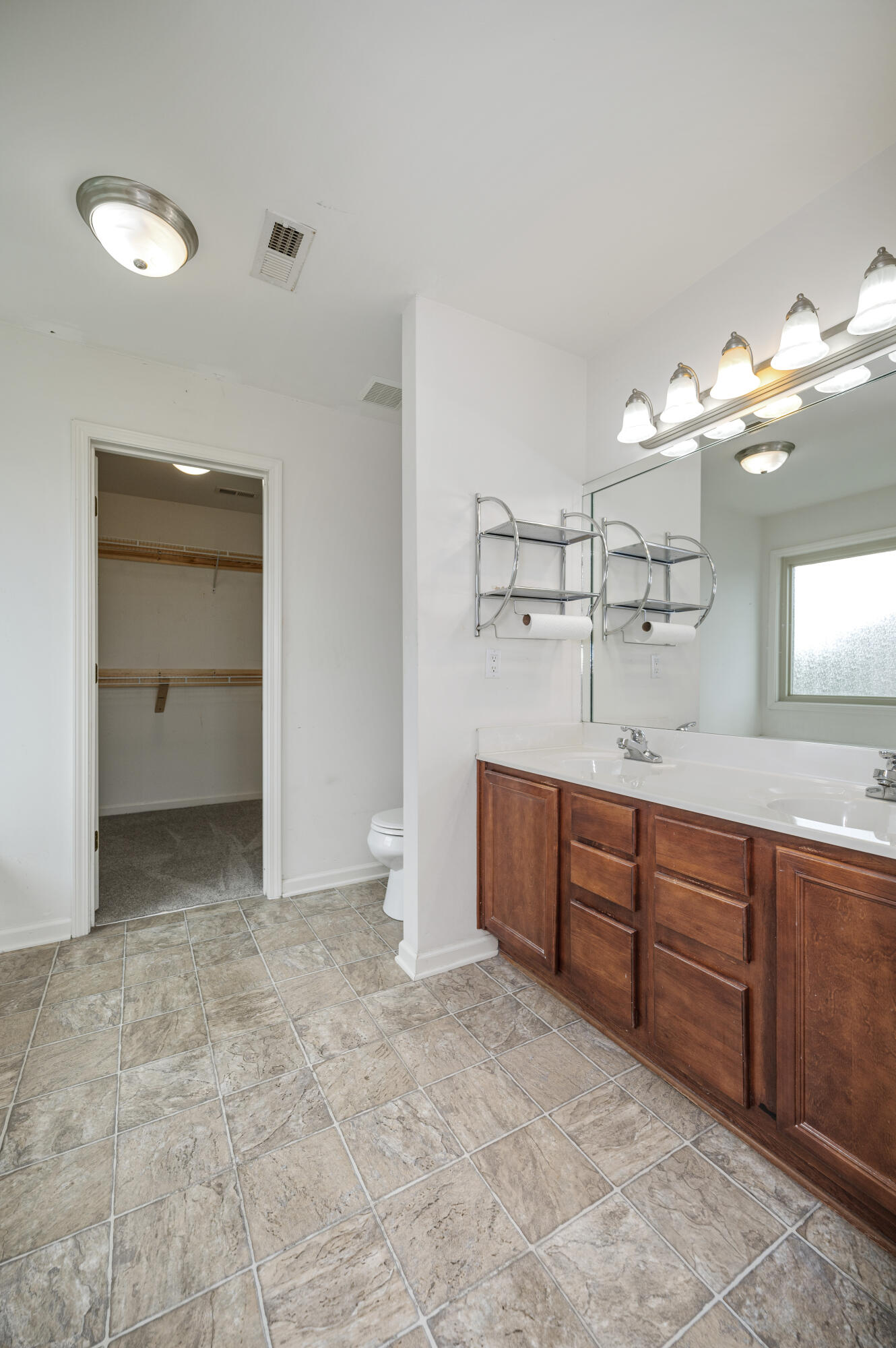 Richmond, Kentucky 40475, United States, 4 Bedrooms Bedrooms, ,3 BathroomsBathrooms,Residential,Active,217951