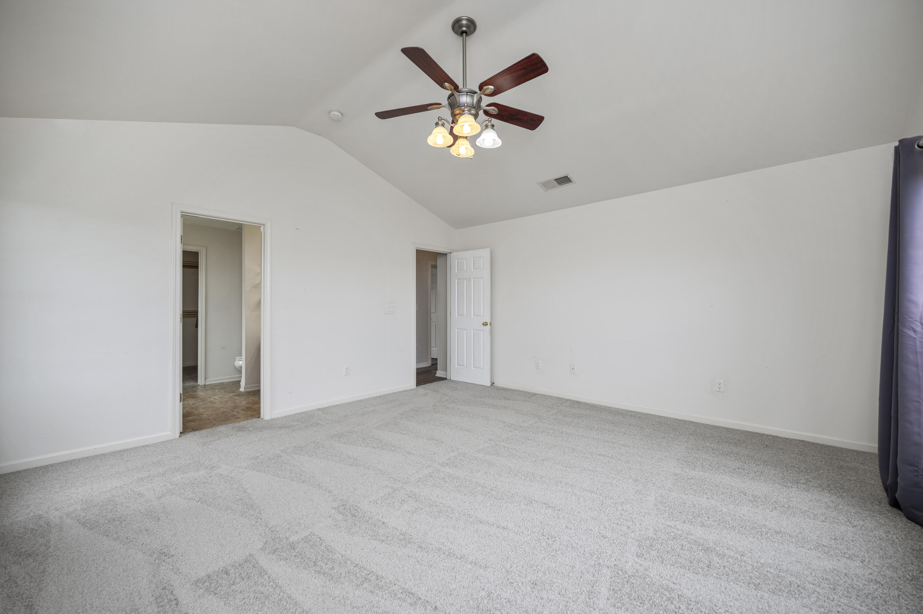 Richmond, Kentucky 40475, United States, 4 Bedrooms Bedrooms, ,3 BathroomsBathrooms,Residential,Active,217951