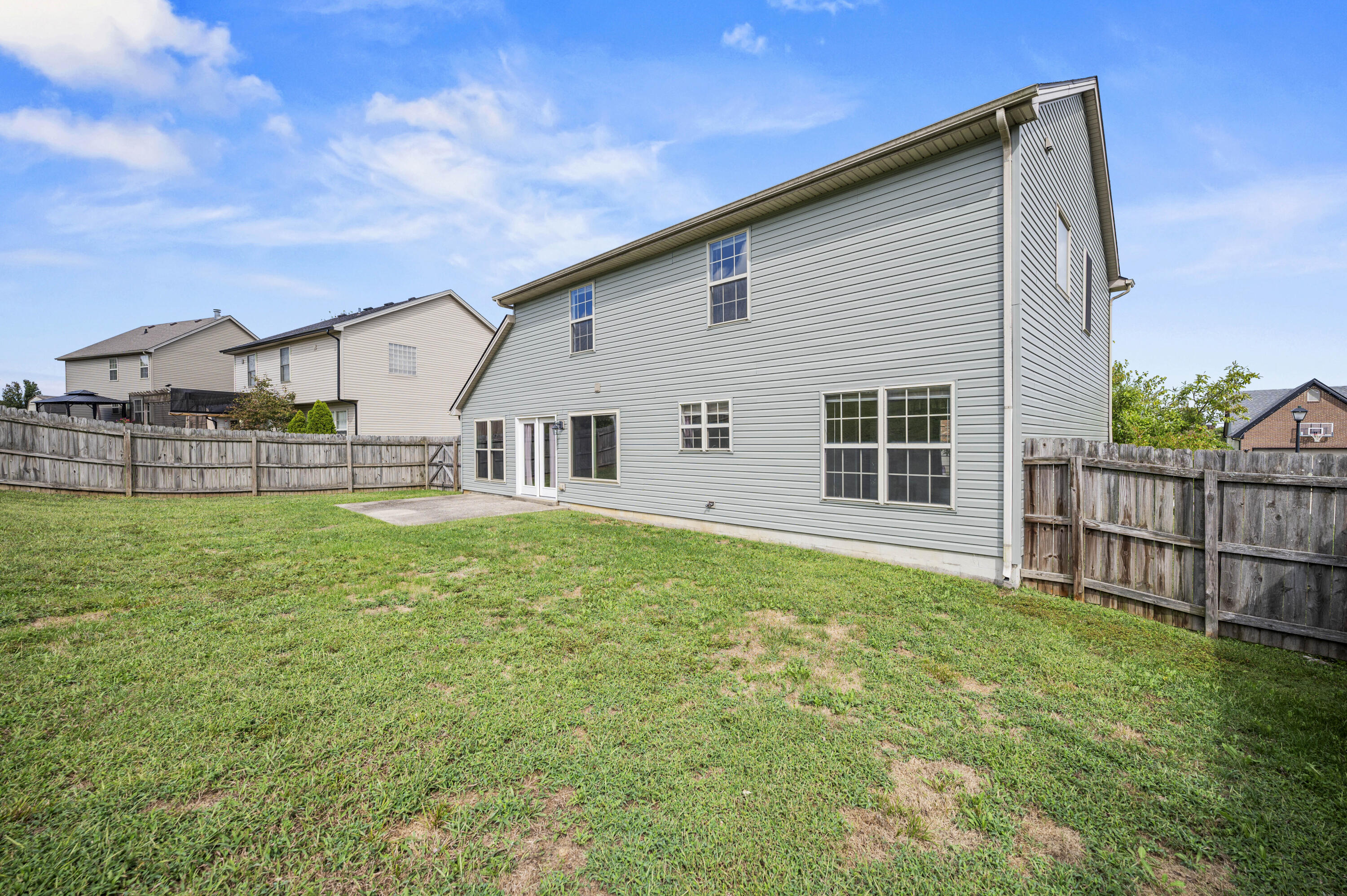 Richmond, Kentucky 40475, United States, 4 Bedrooms Bedrooms, ,3 BathroomsBathrooms,Residential,Active,217951