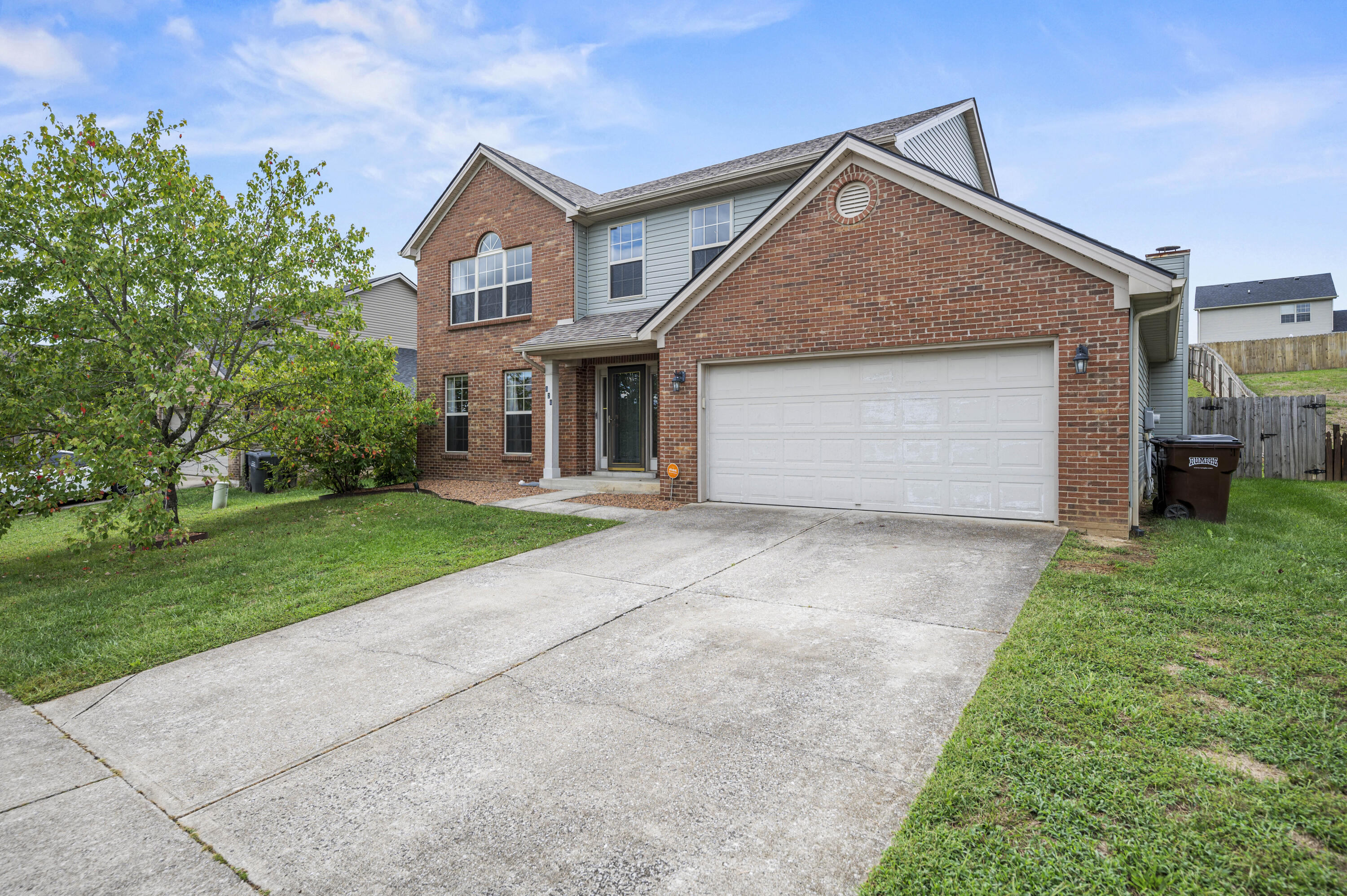 Richmond, Kentucky 40475, United States, 4 Bedrooms Bedrooms, ,3 BathroomsBathrooms,Residential,Active,217951