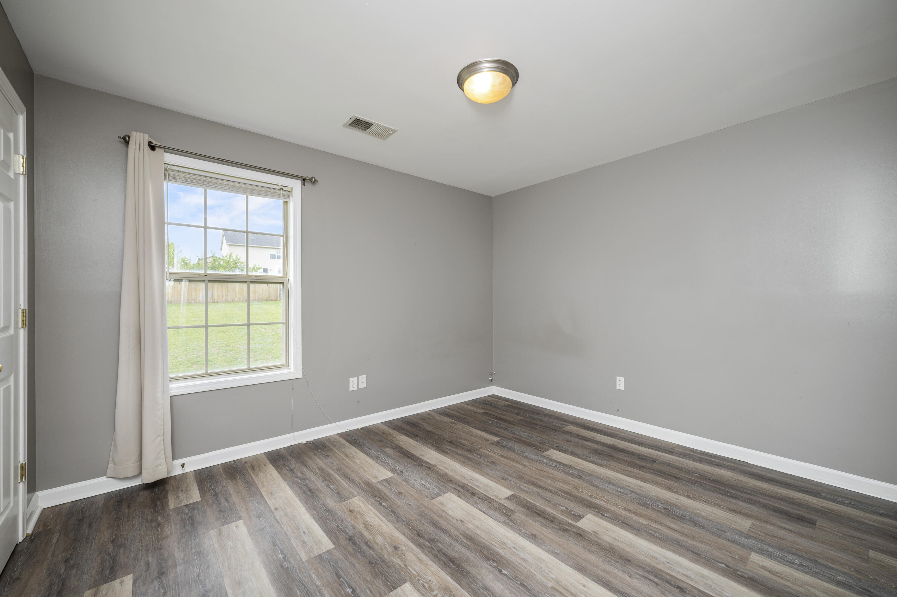 Richmond, Kentucky 40475, United States, 4 Bedrooms Bedrooms, ,3 BathroomsBathrooms,Residential,Active,217951