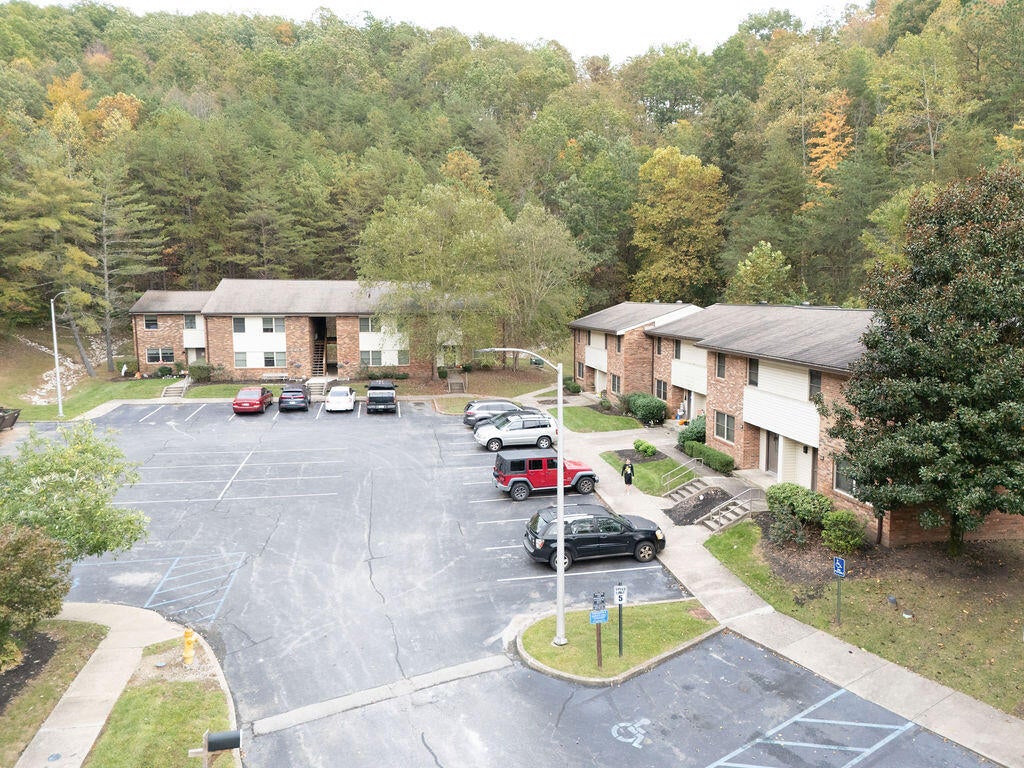 300 Pine Ridge Drive