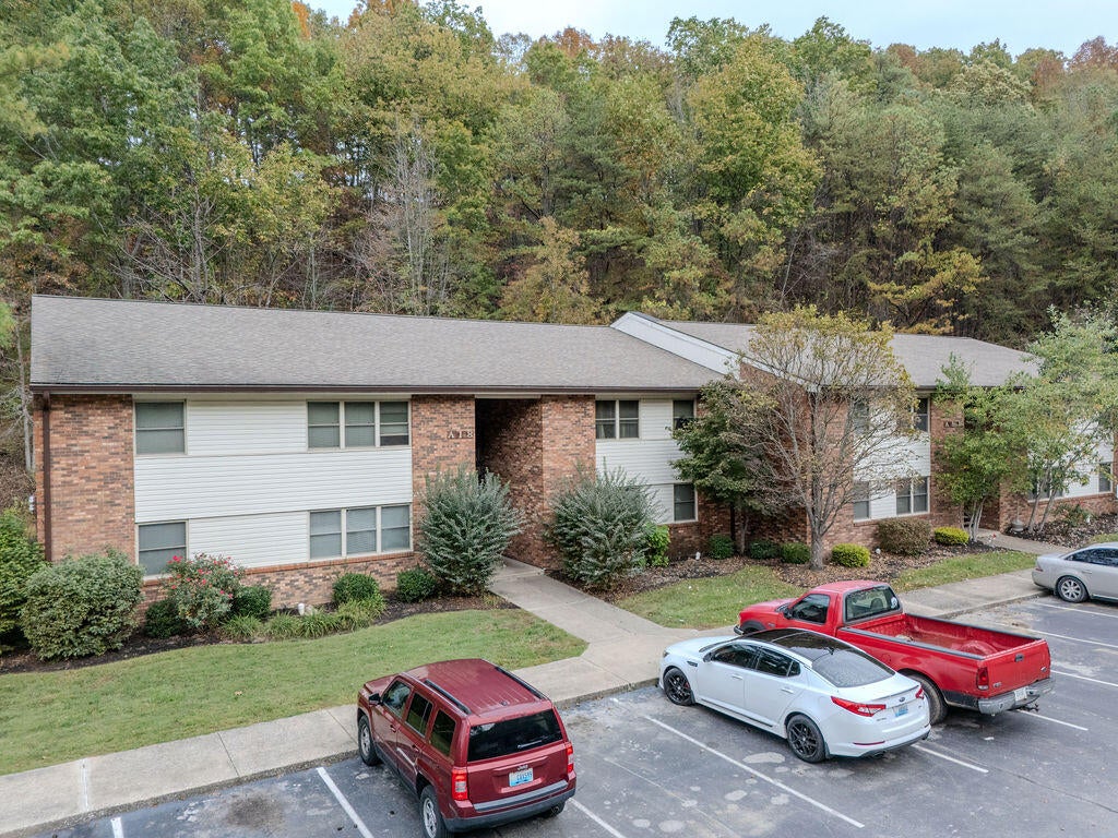 300 Pine Ridge Drive