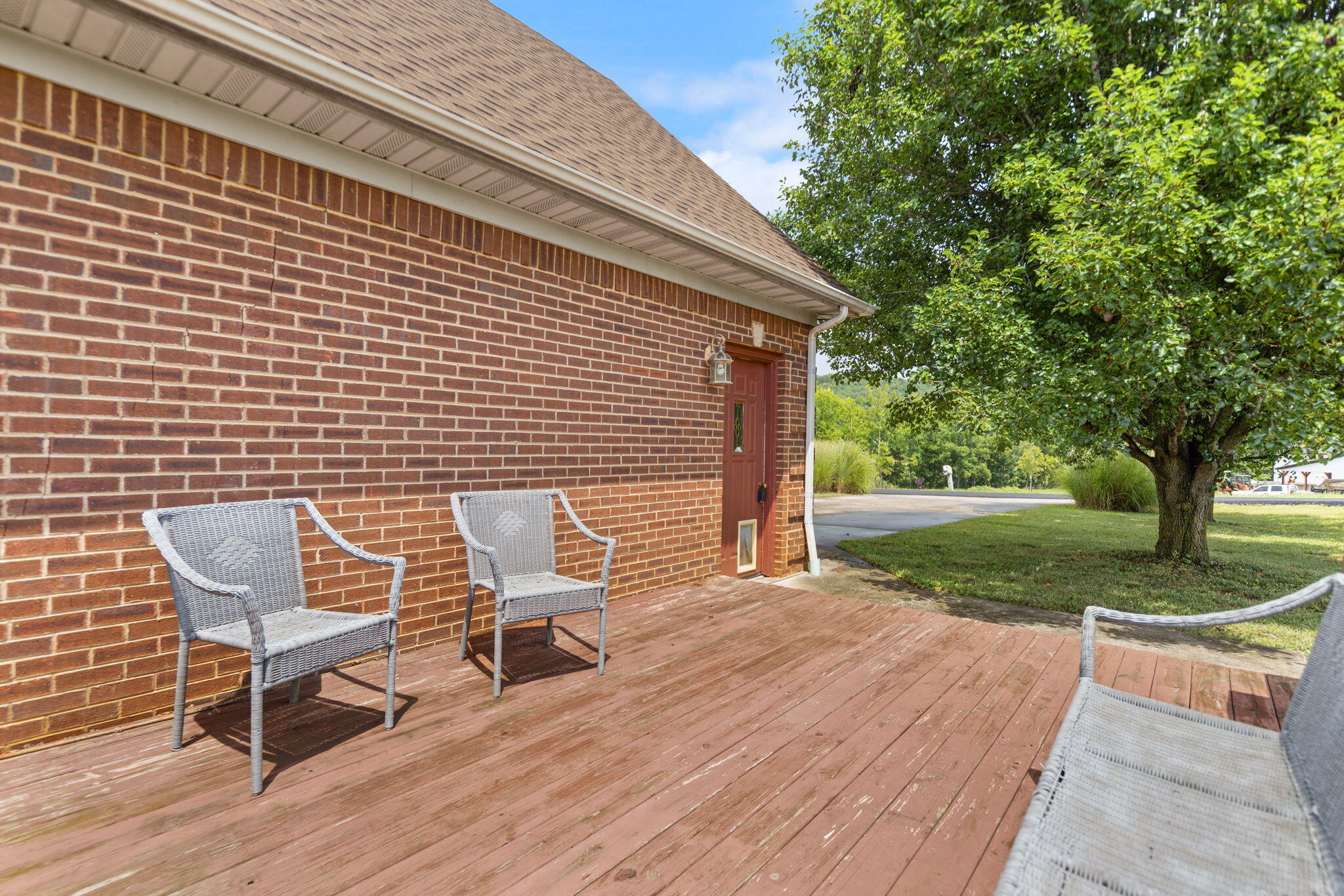 Irvine, Kentucky 40336, United States, 4 Bedrooms Bedrooms, ,4 BathroomsBathrooms,Residential,Pending,173322