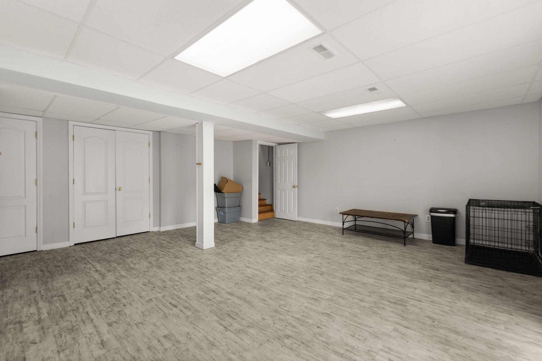 Irvine, Kentucky 40336, United States, 4 Bedrooms Bedrooms, ,4 BathroomsBathrooms,Residential,Pending,173322