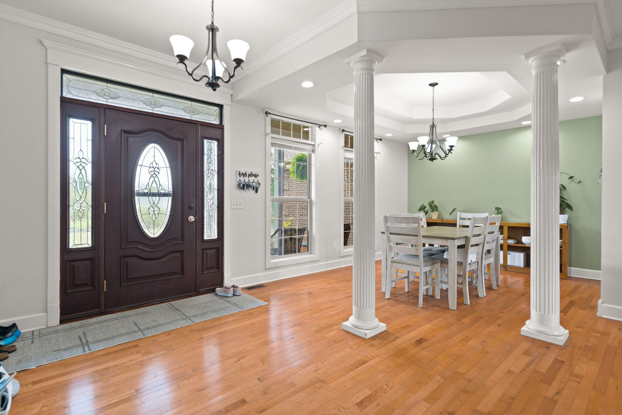 Irvine, Kentucky 40336, United States, 4 Bedrooms Bedrooms, ,4 BathroomsBathrooms,Residential,Pending,173322