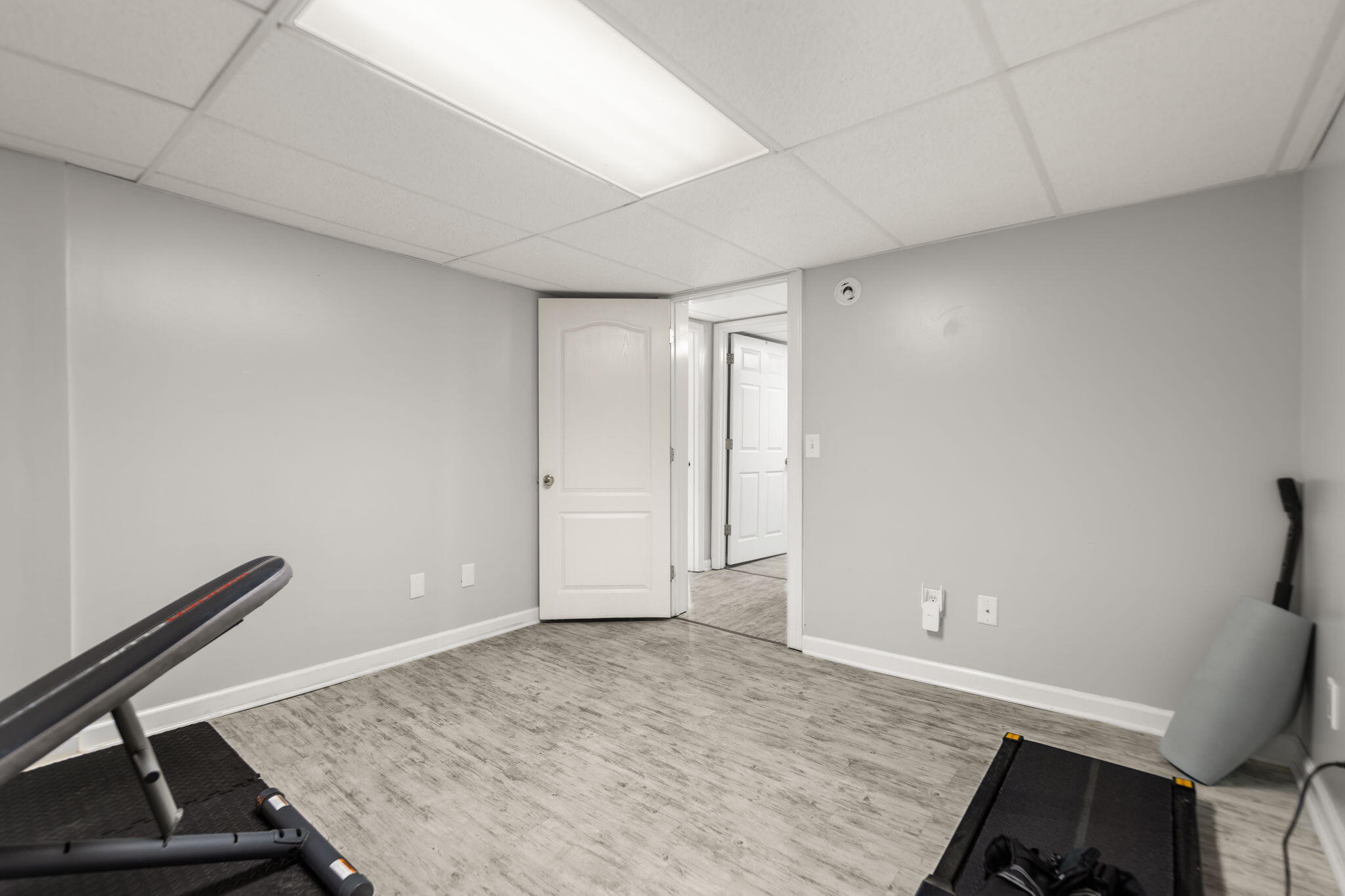 Irvine, Kentucky 40336, United States, 4 Bedrooms Bedrooms, ,4 BathroomsBathrooms,Residential,Pending,173322