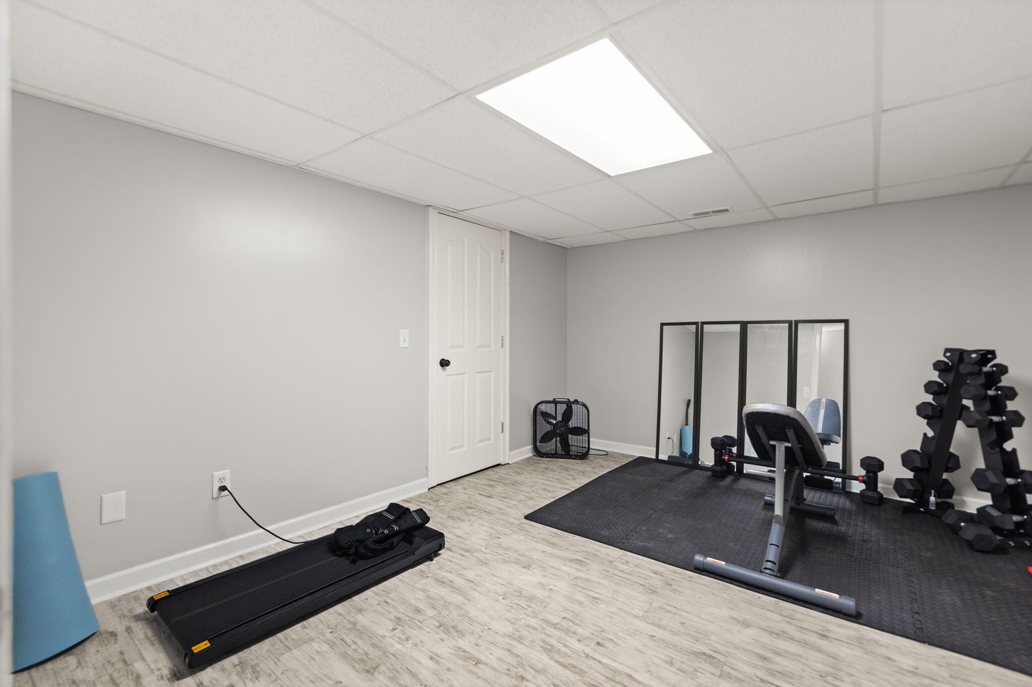 Irvine, Kentucky 40336, United States, 4 Bedrooms Bedrooms, ,4 BathroomsBathrooms,Residential,Pending,173322