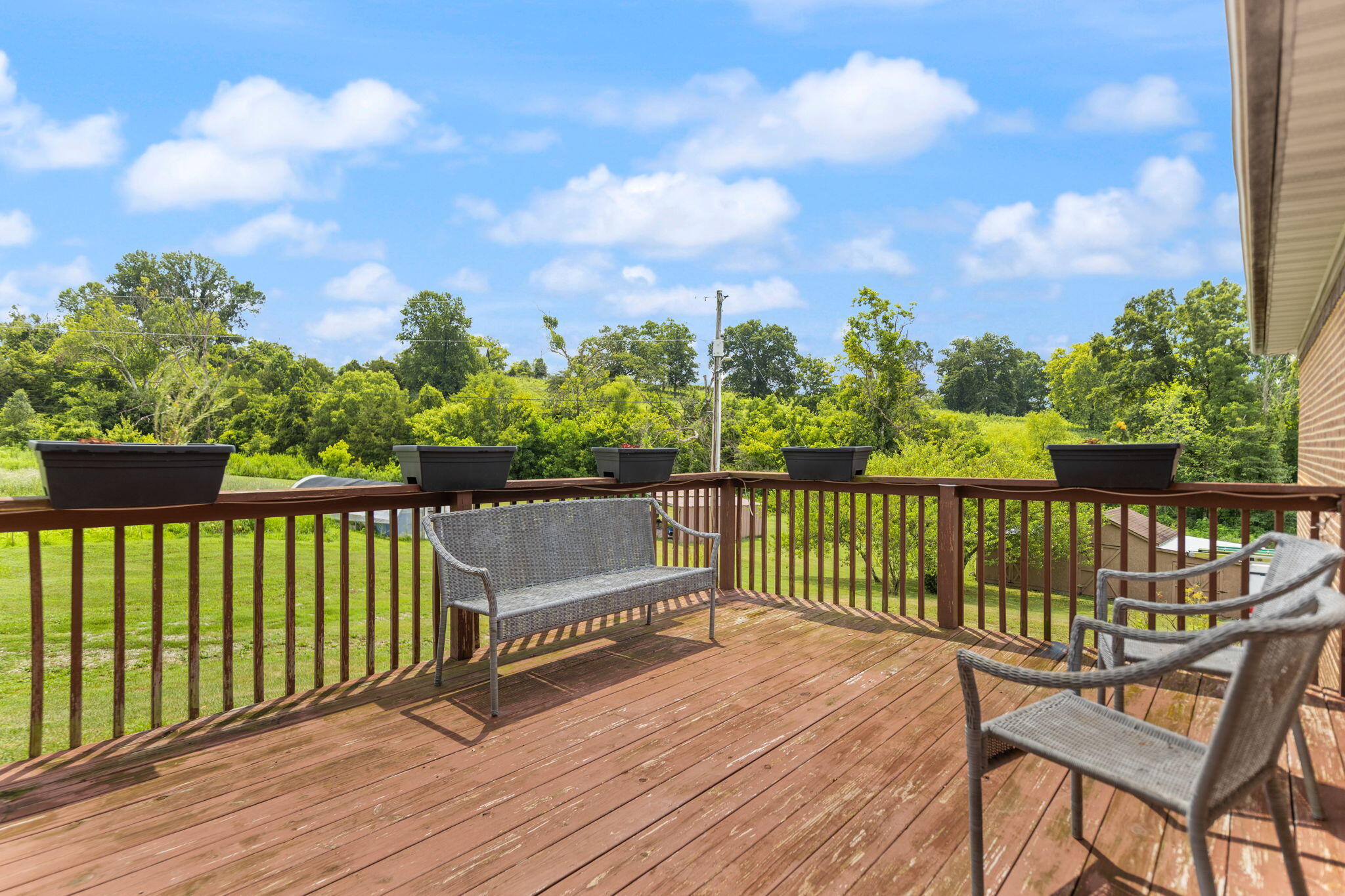 Irvine, Kentucky 40336, United States, 4 Bedrooms Bedrooms, ,4 BathroomsBathrooms,Residential,Pending,173322