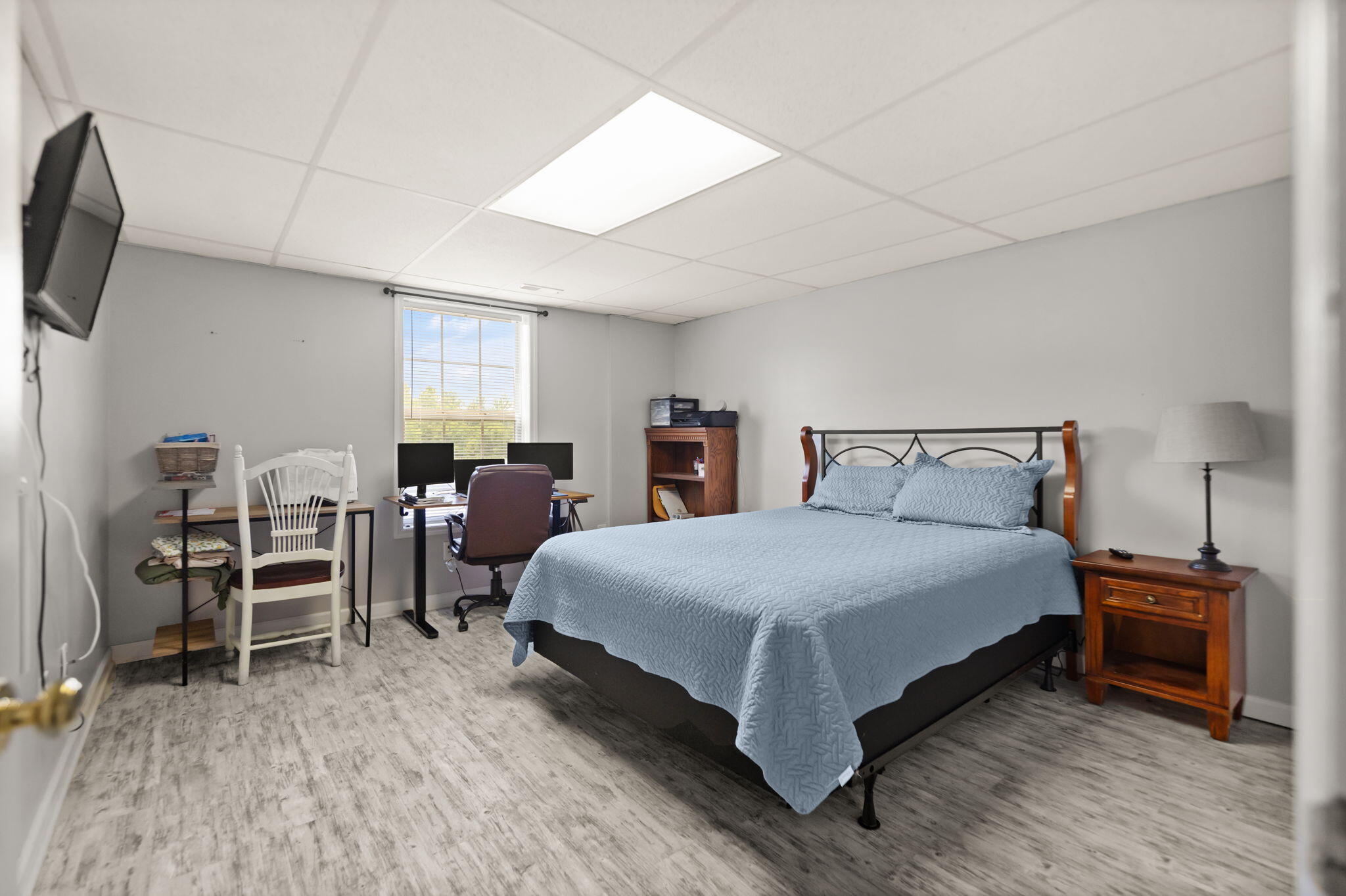 Irvine, Kentucky 40336, United States, 4 Bedrooms Bedrooms, ,4 BathroomsBathrooms,Residential,Pending,173322