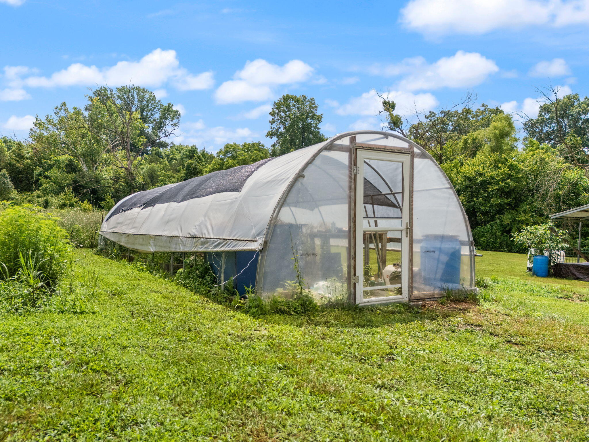 Irvine, Kentucky 40336, United States, 4 Bedrooms Bedrooms, ,4 BathroomsBathrooms,Residential,Pending,173322