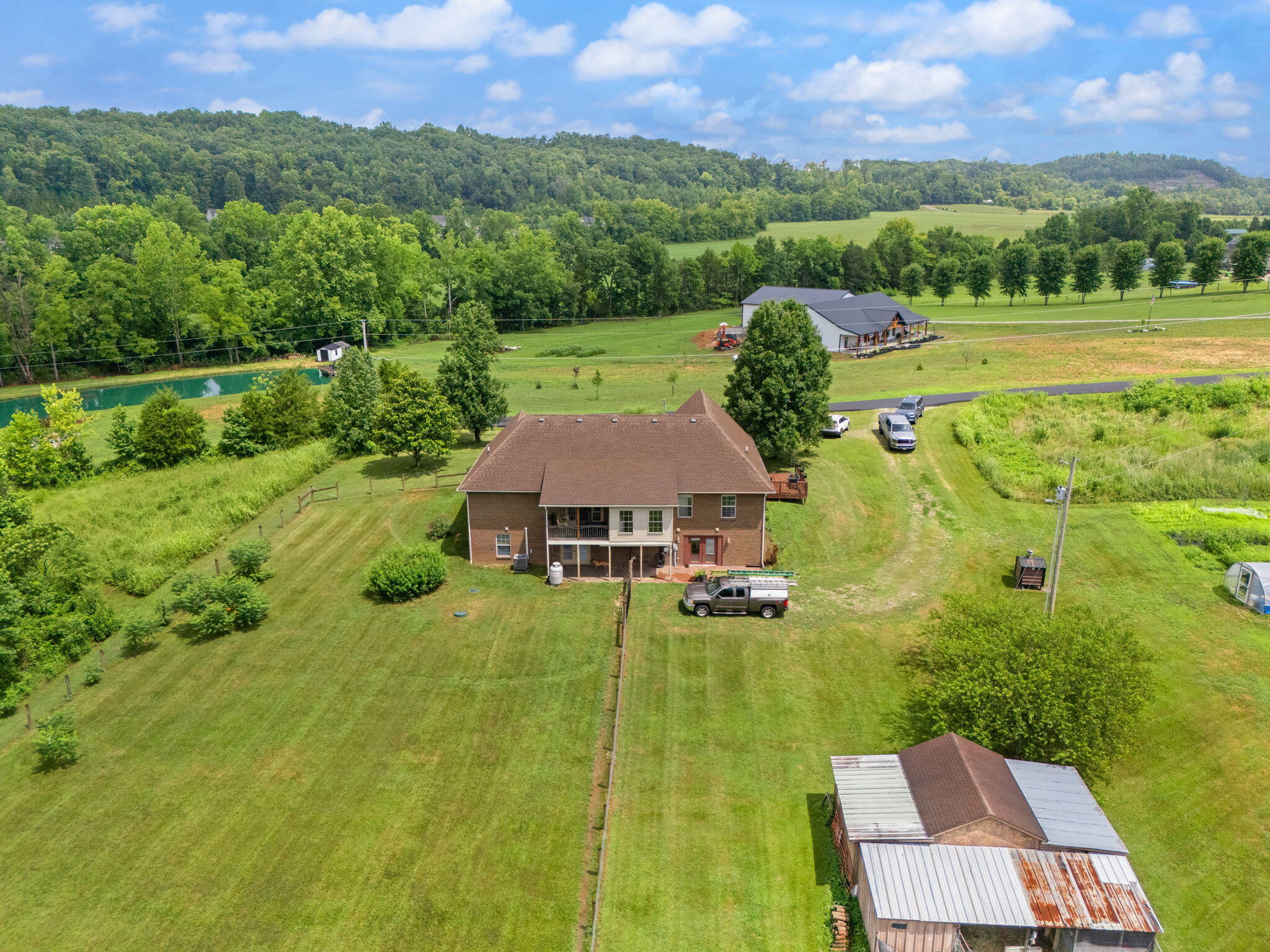 Irvine, Kentucky 40336, United States, 4 Bedrooms Bedrooms, ,4 BathroomsBathrooms,Residential,Pending,173322